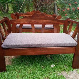 Banqueta para Pie de Cama o Balcón